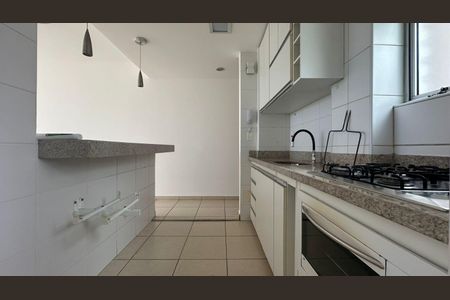 Apartamento à venda com 65m², 2 quartos e 2 vagasCozinha