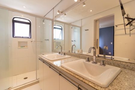 Apartamento à venda com 160m², 3 quartos e 2 vagasBanheiro da Suíte 3