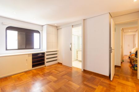 Apartamento à venda com 160m², 3 quartos e 2 vagasSuíte 3