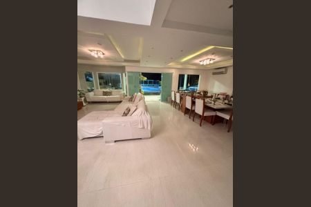 Casa à venda com 4 quartos, 800m² em Itaipu, Niterói