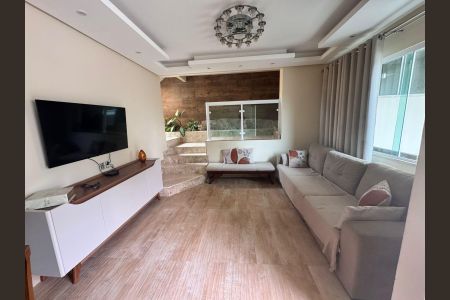 Casa à venda com 4 quartos, 800m² em Itaipu, Niterói