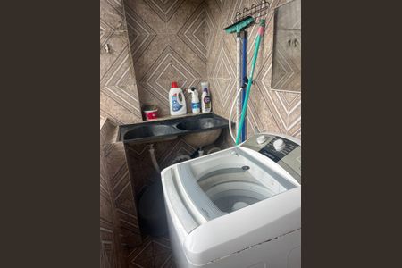 Casa para alugar com 68m², 2 quartos e sem vagaÁrea de serviço