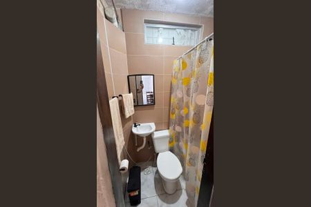 Casa para alugar com 68m², 2 quartos e sem vagaBanheiro