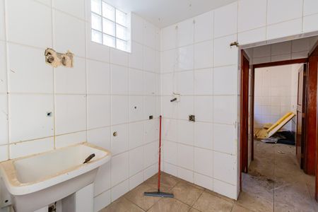 Casa à venda com 360m², 5 quartos e sem vagaÁrea de Serviço