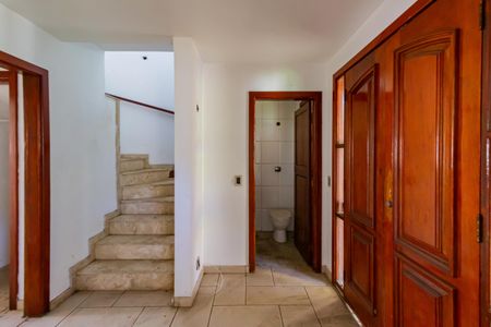 Casa à venda com 360m², 5 quartos e sem vagaHall