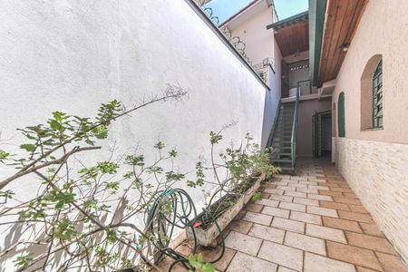 Casa à venda com 120m², 2 quartos e 1 vaga Casa à venda com 120m², 2 quartos e 1 vagaQuintal - Lavanderia