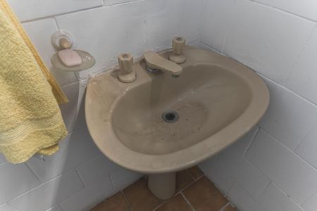 Casa à venda com 120m², 2 quartos e 1 vaga Casa à venda com 120m², 2 quartos e 1 vagaEdícula - Banheiro