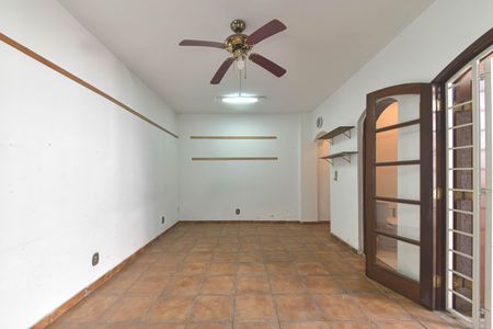 Casa à venda com 120m², 2 quartos e 1 vaga Casa à venda com 120m², 2 quartos e 1 vagaSuíte