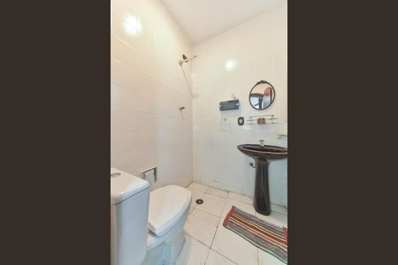 Casa à venda com 120m², 2 quartos e 1 vaga Casa à venda com 120m², 2 quartos e 1 vagaBanheiro da Suíte
