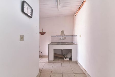 Casa à venda com 120m², 2 quartos e 1 vaga Casa à venda com 120m², 2 quartos e 1 vagaEdícula - Cozinha