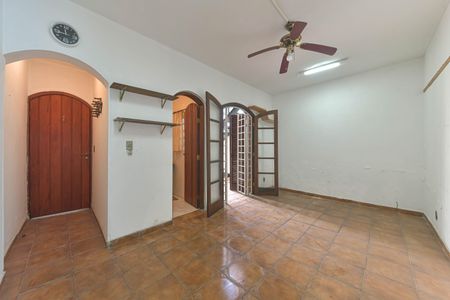 Casa à venda com 120m², 2 quartos e 1 vaga Casa à venda com 120m², 2 quartos e 1 vagaSuíte