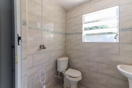 Banheiro de casa para alugar com 1 quarto, 80m² em Rio Pequeno, São Paulo