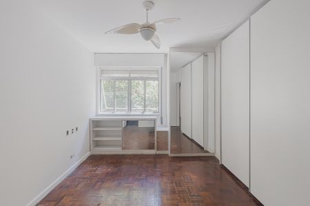 Apartamento à venda com 144m², 3 quartos e 2 vagas Apartamento à venda com 144m², 3 quartos e 2 vagasSuíte 2