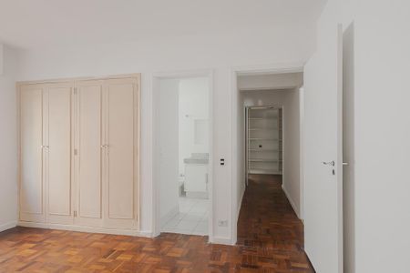 Apartamento à venda com 144m², 3 quartos e 2 vagas Apartamento à venda com 144m², 3 quartos e 2 vagasSuíte 1
