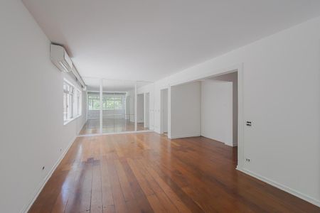 Apartamento à venda com 144m², 3 quartos e 2 vagas Apartamento à venda com 144m², 3 quartos e 2 vagasSala