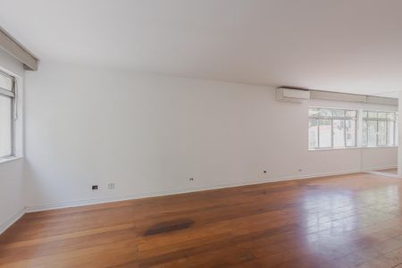 Sala de apartamento à venda com 3 quartos, 144m² em Cerqueira César, São Paulo