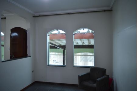 Casa para alugar com 240m², 3 quartos e 2 vagasSala