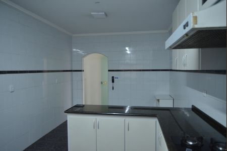 Casa para alugar com 240m², 3 quartos e 2 vagasCozinha