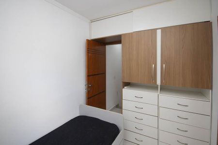 Casa para alugar com 60m², 2 quartos e 2 vagasSuíte 2