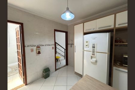 Casa para alugar com 100m², 2 quartos e 1 vagaCozinha