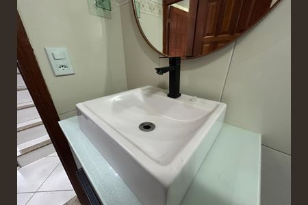 Casa para alugar com 100m², 2 quartos e 1 vagaBanheiro 1 - torneira