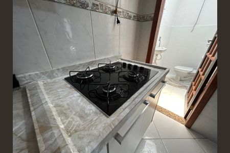 Casa para alugar com 100m², 2 quartos e 1 vagaCozinha detalhe