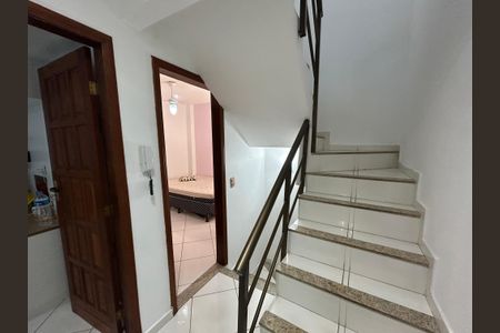 Casa para alugar com 100m², 2 quartos e 1 vagaHall dos quartos