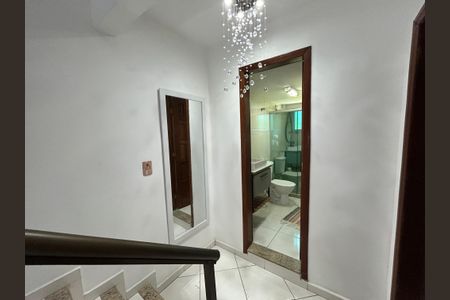 Casa para alugar com 100m², 2 quartos e 1 vagaHall dos quartos