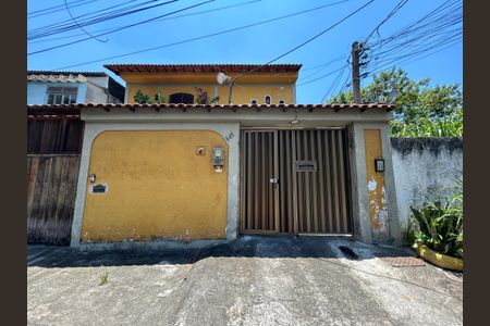Casa para alugar com 100m², 2 quartos e 1 vagaFachada