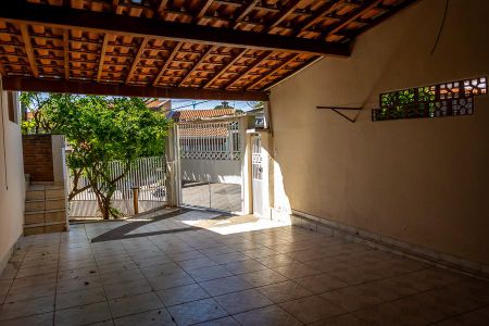 Casa para alugar com 150m², 3 quartos e 3 vagasÁrea Comum-Garagem /Portão de  entrada
