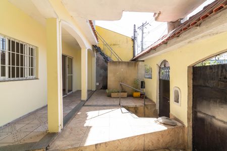 Casa para alugar com 105m², 2 quartos e 1 vaga Casa para alugar com 105m², 2 quartos e 1 vagaÁrea externa