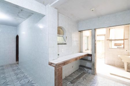 Casa para alugar com 105m², 2 quartos e 1 vaga Casa para alugar com 105m², 2 quartos e 1 vagaCozinha e Área de Serviço