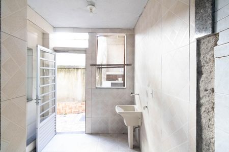 Casa para alugar com 105m², 2 quartos e 1 vaga Casa para alugar com 105m², 2 quartos e 1 vagaCozinha e Área de Serviço