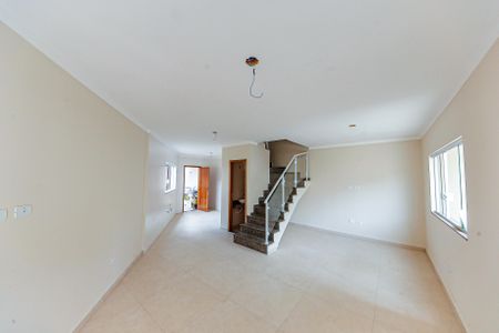 Casa à venda com 3 quartos, 100m² em Vila Lucia, São Paulo