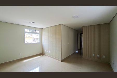 Sala de apartamento para alugar com 3 quartos, 78m² em Paraíso, Belo Horizonte