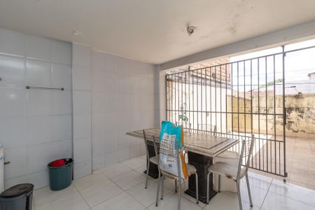 Casa à venda com 335m², 4 quartos e sem vagaÁrea de Serviço