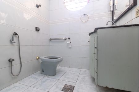 Casa à venda com 335m², 4 quartos e sem vagaBanheiro Social