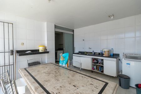 Casa à venda com 335m², 4 quartos e sem vagaÁrea de Serviço