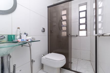 Casa à venda com 335m², 4 quartos e sem vagaBanheiro da Suíte
