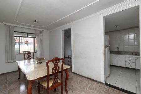 Casa à venda com 335m², 4 quartos e sem vagaSala de Jantar