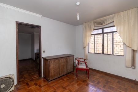 Casa à venda com 335m², 4 quartos e sem vagaQuarto 1