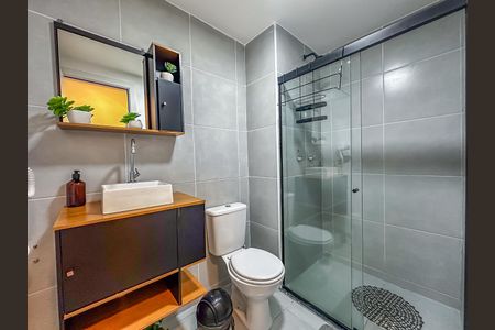 Studio para alugar com 33m², 1 quarto e sem vaga Studio para alugar com 33m², 1 quarto e sem vagaBanheiro social