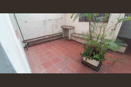 Casa à venda com 174m², 5 quartos e 3 vagasQuintal