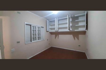 Casa à venda com 174m², 5 quartos e 3 vagasSuíte