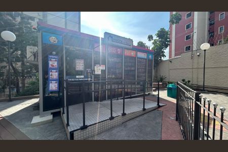Apartamento para alugar com 70m², 3 quartos e 2 vagasMini Mercado