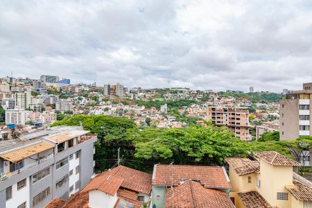 Apartamento à venda com 99m², 3 quartos e 2 vagas Apartamento à venda com 99m², 3 quartos e 2 vagasSuíte
