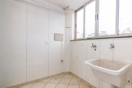 Apartamento à venda com 99m², 3 quartos e 2 vagas Apartamento à venda com 99m², 3 quartos e 2 vagasÁrea de Serviço
