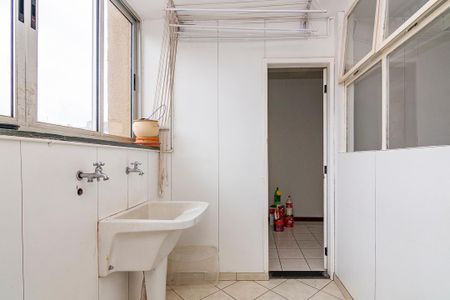 Apartamento à venda com 99m², 3 quartos e 2 vagas Apartamento à venda com 99m², 3 quartos e 2 vagasÁrea de Serviço