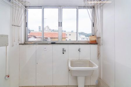 Apartamento à venda com 99m², 3 quartos e 2 vagas Apartamento à venda com 99m², 3 quartos e 2 vagasÁrea de Serviço