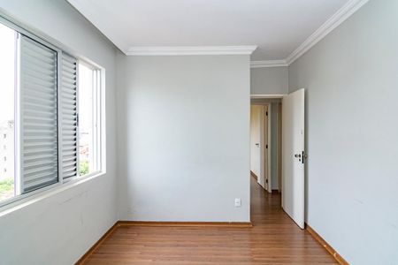 Apartamento à venda com 99m², 3 quartos e 2 vagas Apartamento à venda com 99m², 3 quartos e 2 vagasQuarto 2